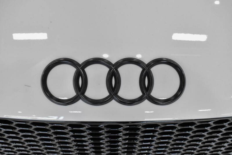 2012 Audi R8 5.2 quattro