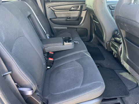 2015 GMC Acadia SLE-2