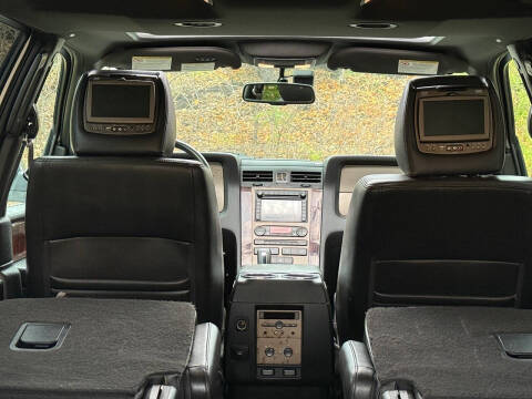 2012 Lincoln Navigator L