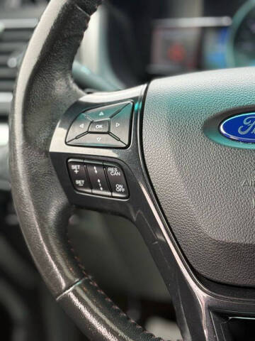 2016 Ford Explorer