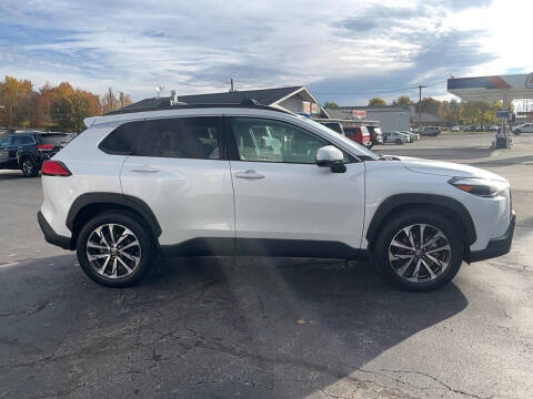 2024 Toyota Corolla Cross XLE