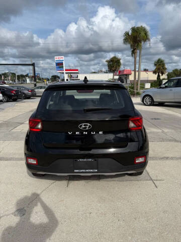 2021 Hyundai Venue SE