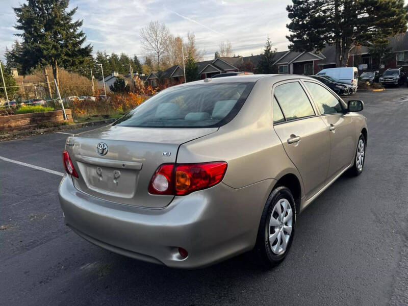 2009 Toyota Corolla LE photo 5