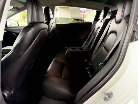 2019 Tesla Model 3 Standard Range Plus