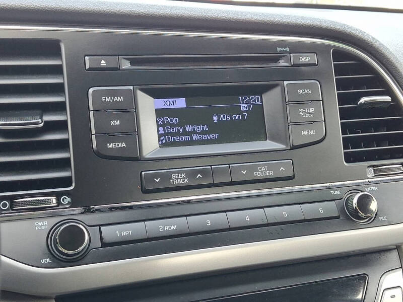 2017 Hyundai Elantra