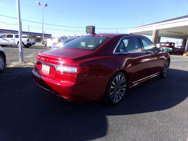 2019 Lincoln Continental Select