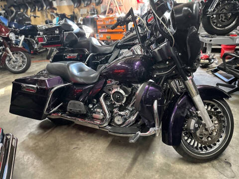 2011 Harley-Davidson FLHTK - for sale at Dark Horse Motorcycles in Gaffney SC