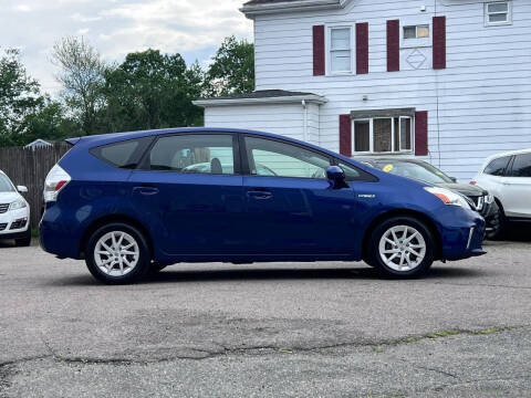 2012 Toyota Prius v Three
