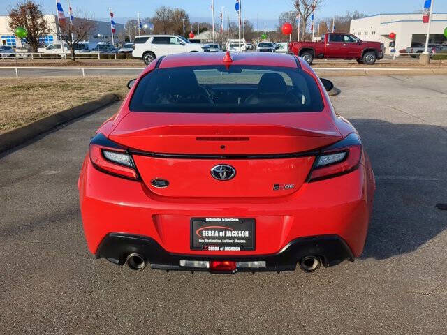 2024 Toyota GR86 Premium