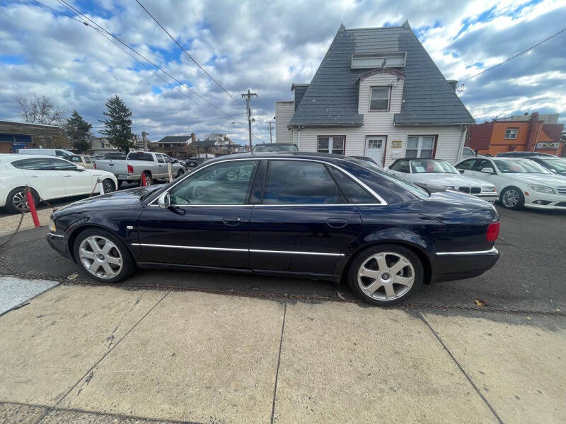 2002 Audi S8 quattro
