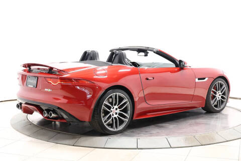 2016 Jaguar F-TYPE R