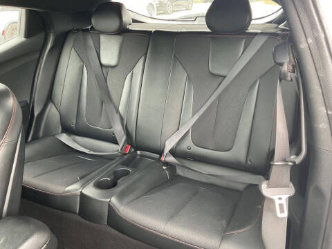 2020 Hyundai Veloster