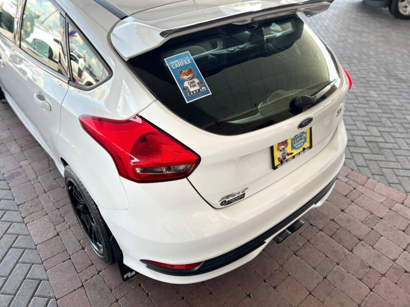2017 Ford Focus ST