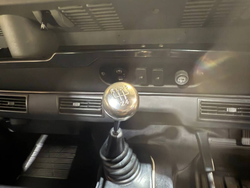 1990 Land Rover Defender