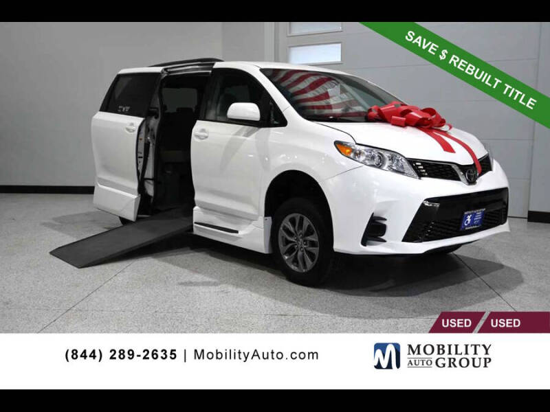 2019 Toyota Sienna LE Mobility 7-Passenger