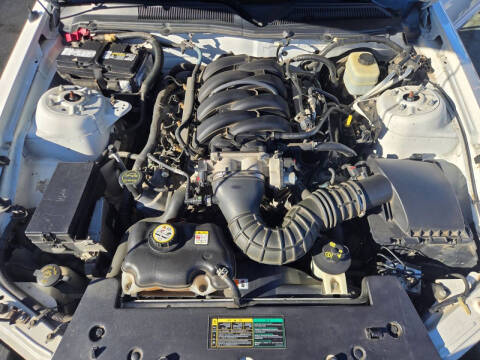 2005 Ford Mustang GT Premium