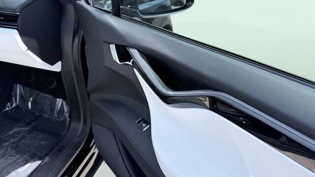 2020 Tesla Model X Long Range