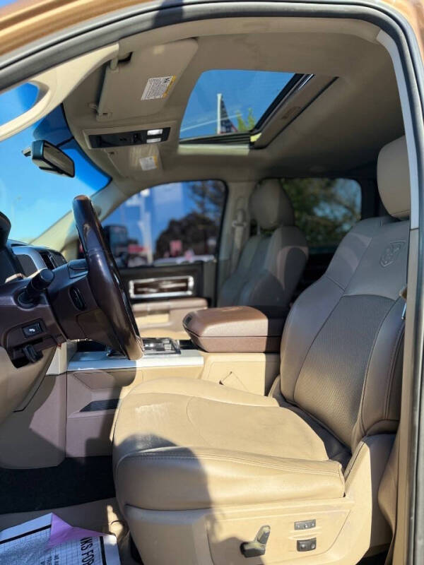 2011 RAM 1500 Laramie