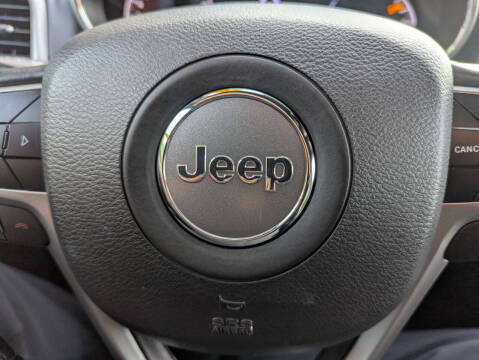 2019 Jeep Grand Cherokee Laredo