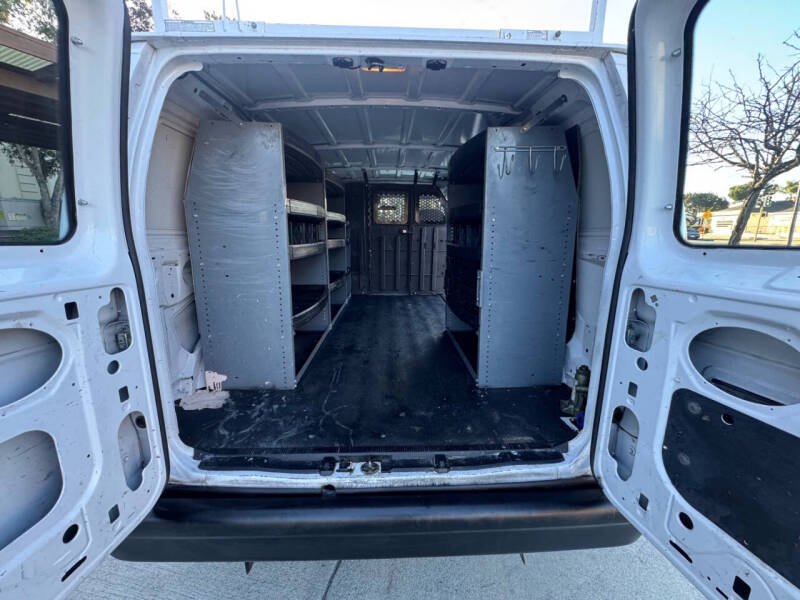 2006 Ford E-Series E-150