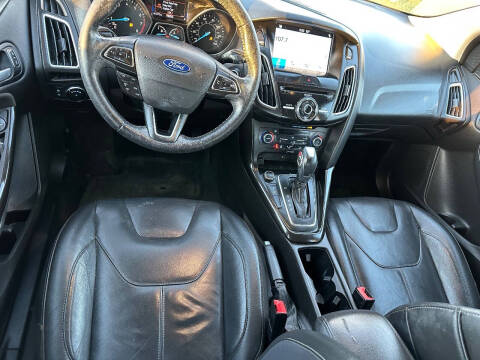 2017 Ford Focus Titanium