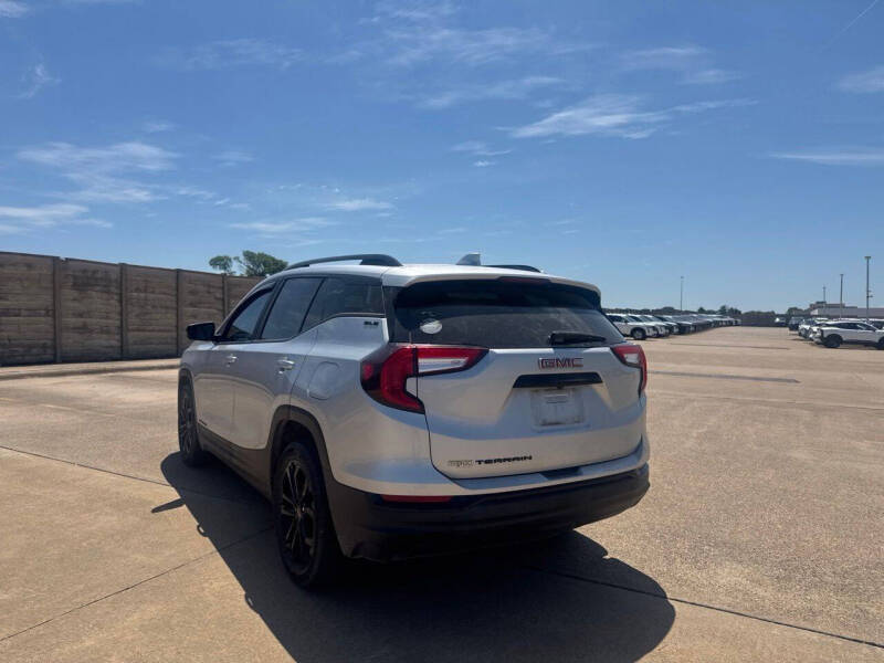 2022 GMC Terrain SLE