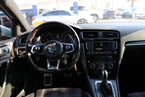 2017 Volkswagen Golf GTI S