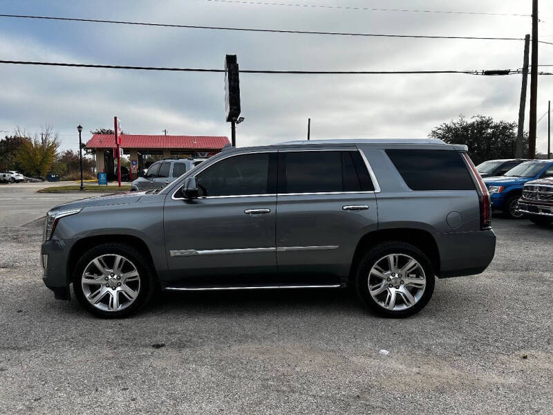 2020 Cadillac Escalade Luxury