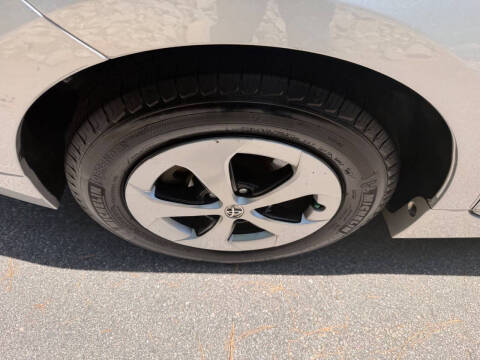 2013 Toyota Prius Two