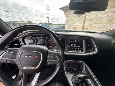 2019 Dodge Challenger SXT