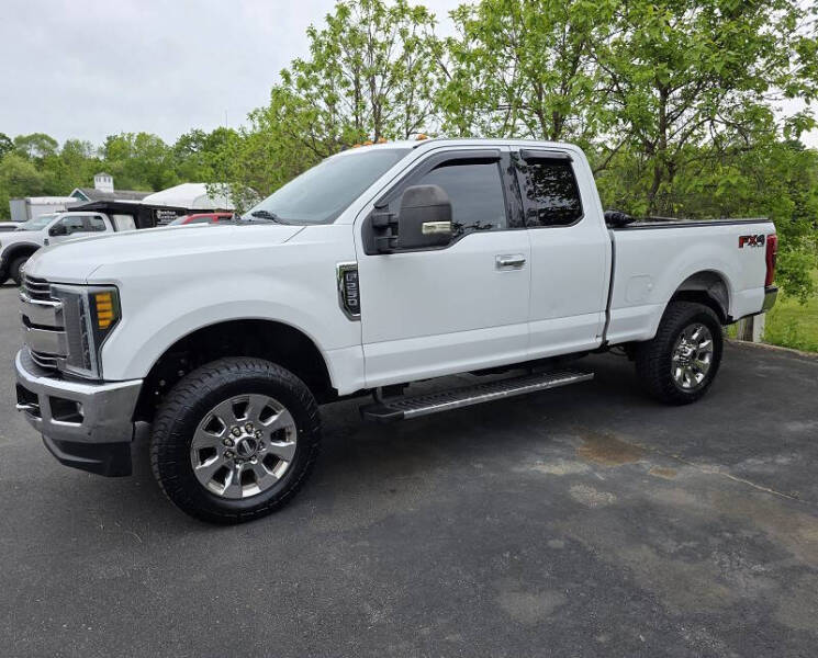 2019 Ford F-250 Lariat 4x4 SuperCab 8' Box's photo