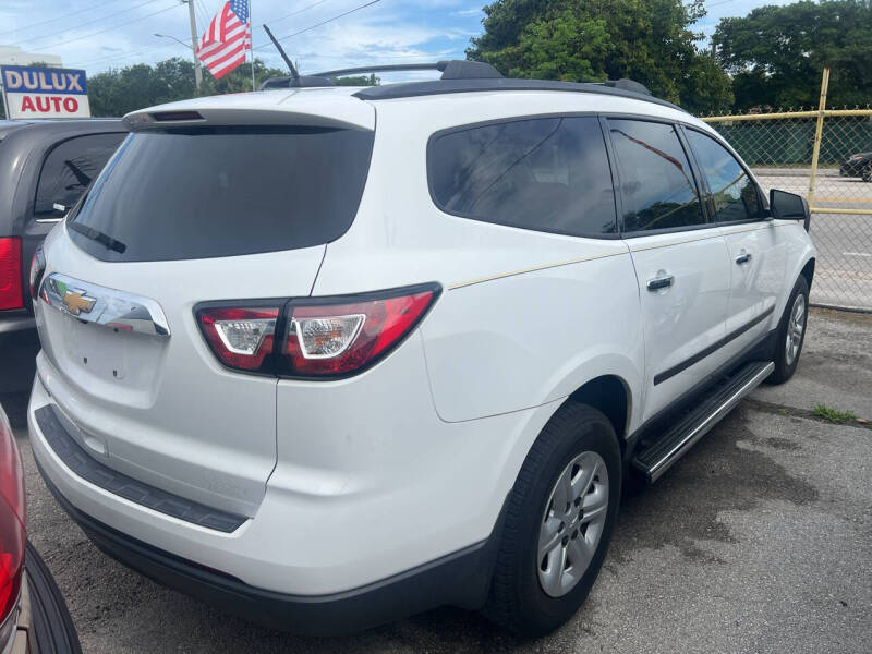 2017 Chevrolet Traverse LS
