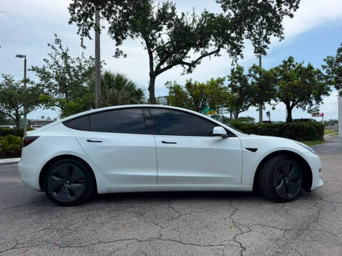 2021 Tesla Model 3 Standard Range Plus