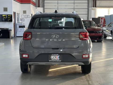 2022 Hyundai Venue SEL