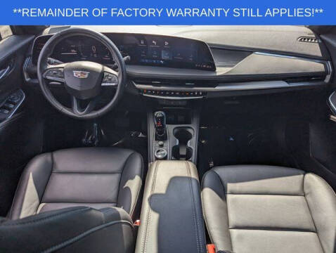 2025 Cadillac XT4 Premium Luxury