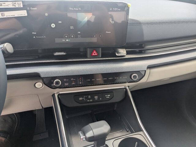 2025 Kia Carnival SX