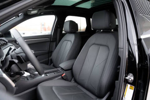 2025 Audi Q3 quattro S line Premium 45 TFSI