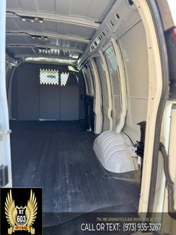 2023 GMC Savana 2500