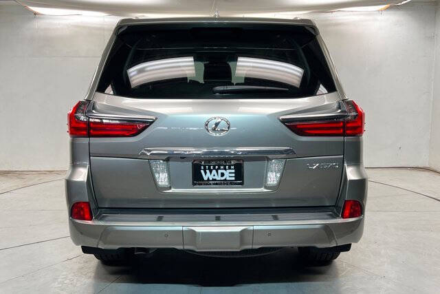 2017 Lexus LX 570