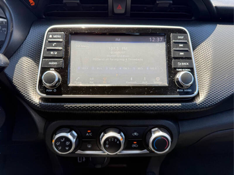 2021 Nissan Kicks S