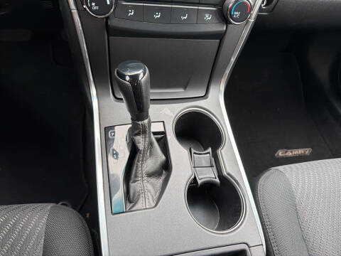 2017 Toyota Camry LE