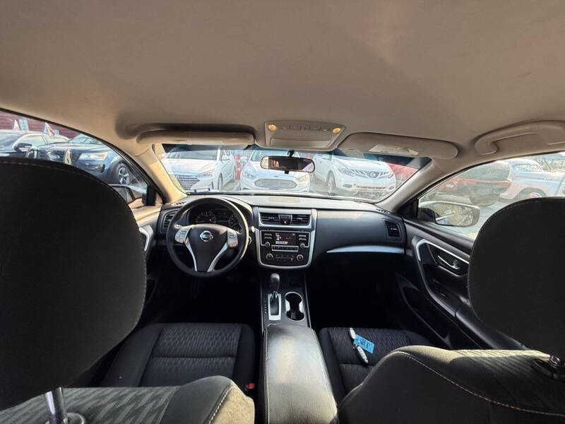 2017 Nissan Altima 2.5 SV