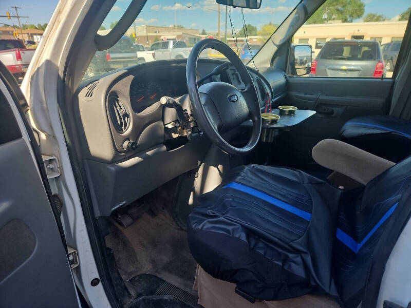 2005 Ford E-Series