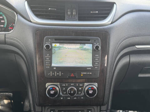 2017 Chevrolet Traverse LT