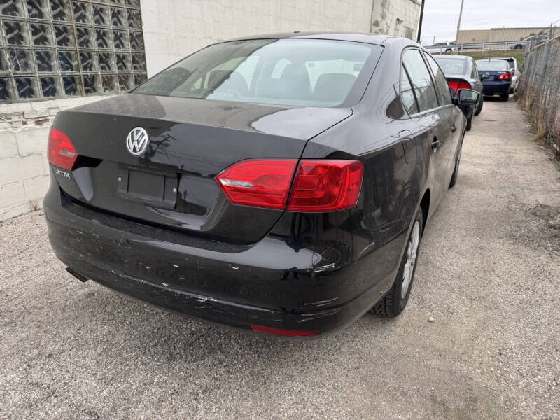 2011 Volkswagen Jetta Base photo 6