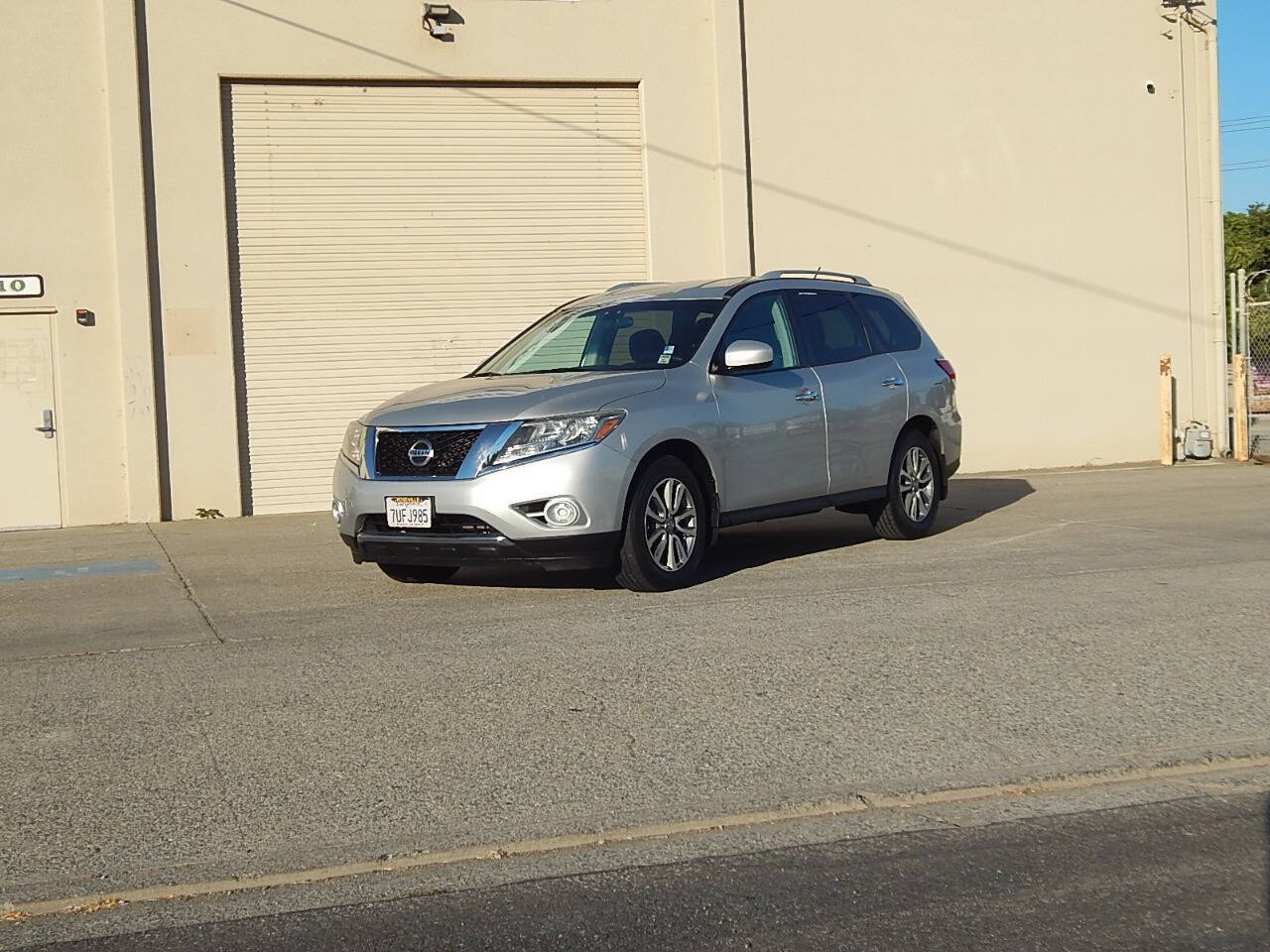 Silver 2016 Nissan Pathfinder SV SV 4dr SUV 2