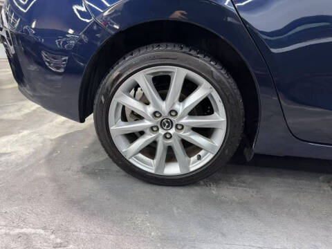 2017 Mazda MAZDA3 Touring