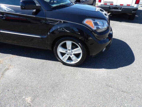 2011 Kia Soul +