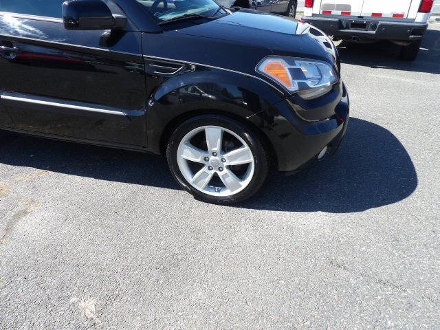 2011 Kia Soul +
