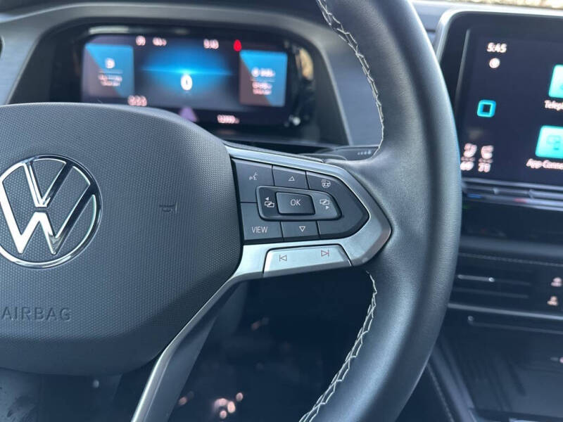 2025 Volkswagen Atlas Cross Sport SE